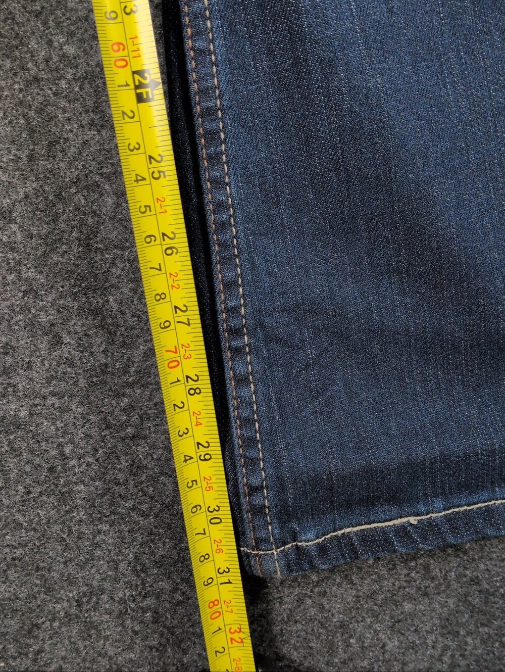 Levi's 518 Superlow bootcut Low Rise Denim jeans Size 7 Dark Wash - Picture 3 of 10